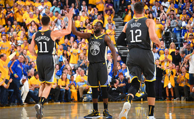 守备合格的 守备合格的